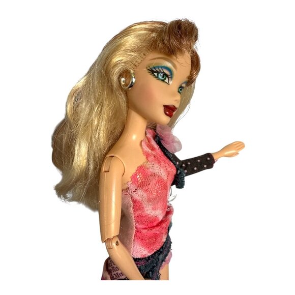 Vintage 2000 My Scene Doll Rebel Style Kennedy Long Blonde Hair Blue Green Eyes - Picture 8 of 11